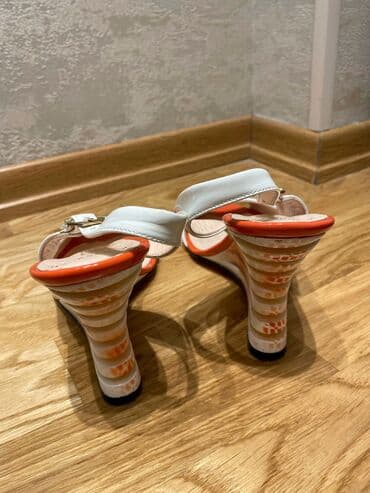 Toy paltarları və aksesuarları: Ölçü: 40, İşlənmiş — 3