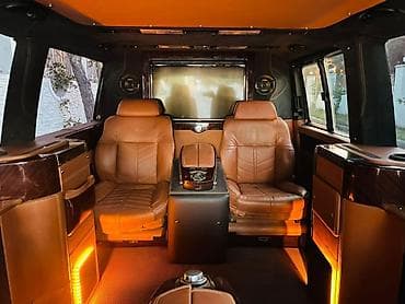 zapi satilir 50 manata: Volkswagen Transporter VIP mikroavtobus - Korpus: qara rəng, sürgülü — 2