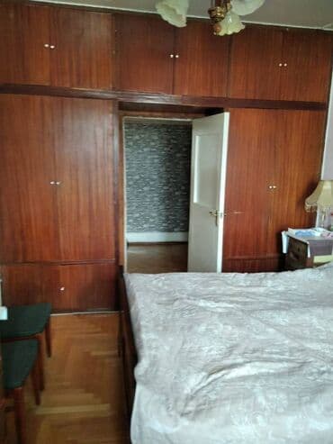 məhlə evi: Bakı, 3 otaqlı, Köhnə tikili, m. Xalqlar Dostluğu, 80 kv. m — 6