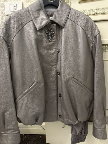 Alfa Romeo: Dəri kurtka, M, L — 1