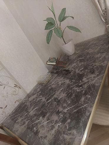 Qonaq masası, İşlənmiş, Açılmayan, Mərmər, Dördbucaq masa