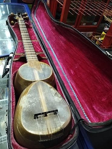 kazan qarmon satilir: Məhsul: Ud qutusunda tar (Azərbaycan milli simli musiqi aləti) 1977 çi — 2