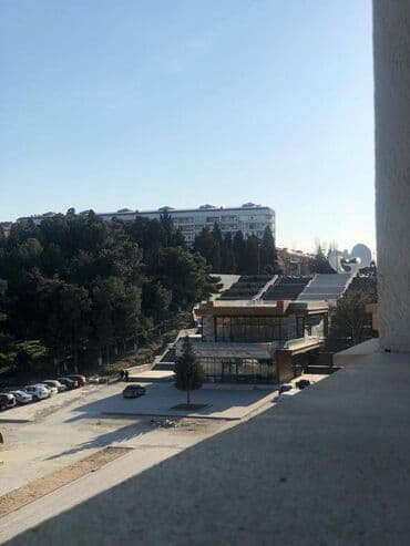 evlerin kirayesi 2018: Sumqayitda kristal abşeronda 20 mərtəbəli binanin 4-cu mərtəbəsində — 4