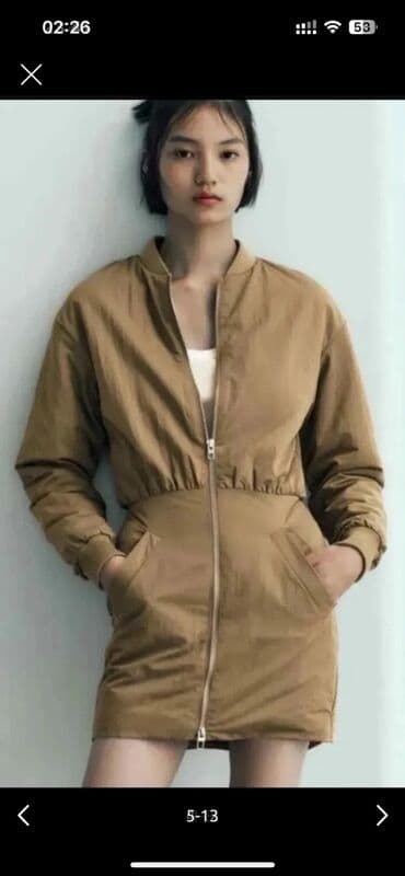 bənövşəyi gül şəkilləri: Zara devetüyü rəngli, uzunqol bomber don. Ön hissədən fermuarla — 3