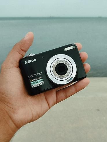 nikon d5200: Nikon fotoaparat. 2 eded batareya, kart ve kabro ustunde verilir — 1