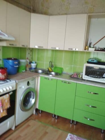 9 ci mikrorayon satilan evler: Bakı, Günəşli, 3 otaqlı, Köhnə tikili, 80 kv. m — 4