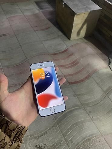 IPhone 6s, 32 GB, Matte Gold, Barmaq izi