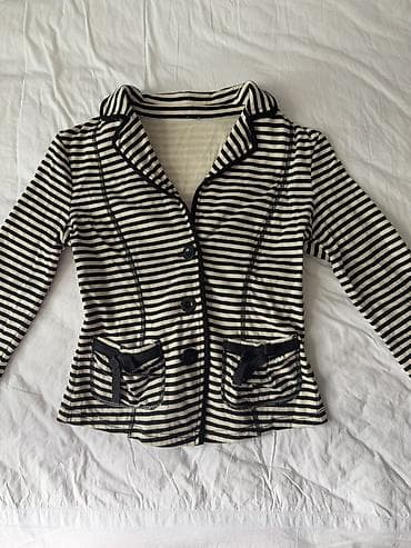 Qadın üçün zolaqlı jilet/bleyzer - Rəng: krem-ağ və qara eninə — 1