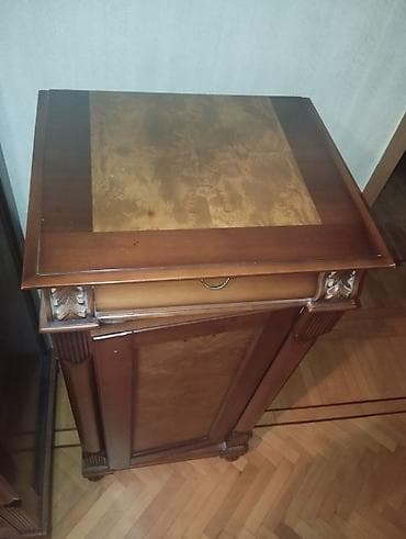 sutular: Klassik üslubda taxta komod/şkaf - Material: masif ağac və təbii şpon — 2
