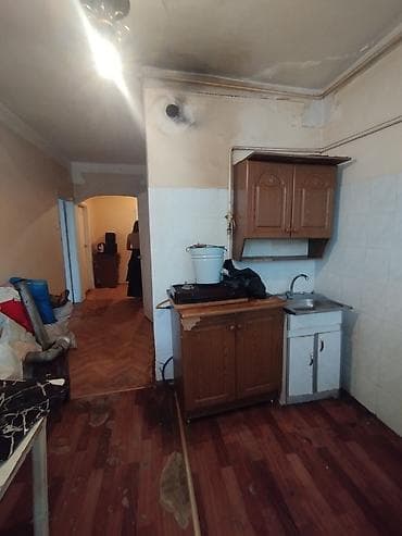 serifzadede satilan evler: Saray, 3 otaqlı, Köhnə tikili, 73 kv. m — 3