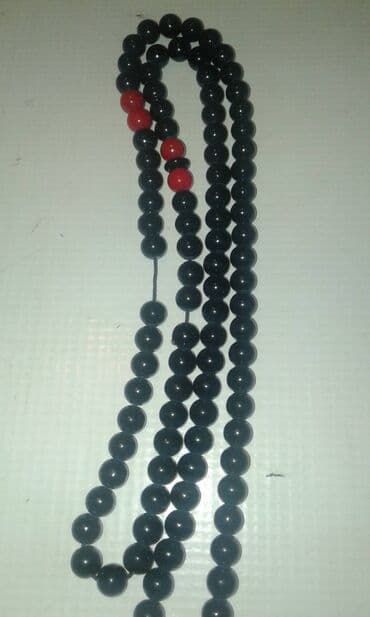 uzuk satışı: Təsbəhlər satılır. Biri 10 manat — 6