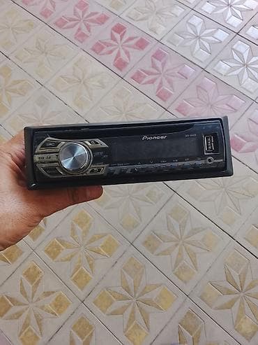 Maqnitofonlar: Pioneer DEH-1500 idyaldi üz knopqanin yazıları usdedi pozulmayib — 1
