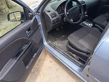 teker 17: Ford Mondeo: 2 l | 2005 il 213568 km Universal — 6