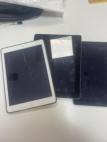 iphone 2 g: 3ü BİR ARADA CƏMİ 50azn Apple iPad planşetləri – bir neçə ədəd — 2