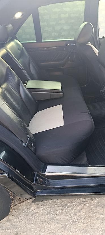 ford transit 2001: Mercedes-Benz S-Class: 3 l | 1996 il Sedan — 5