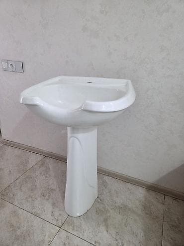 Santexnika: Məhsul: Keramik ayaqlı əl-üz yuma çanağı Xüsusiyyətlər: - Material — 3
