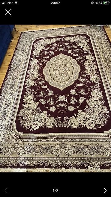 Xalça – klassik üslub, bordo fonlu, krem rəngli naxışlar - Üzərindən lalafo.az -da Xalça – klassik üslub, bordo fonlu, krem rəngli naxışlar - Üzərindən