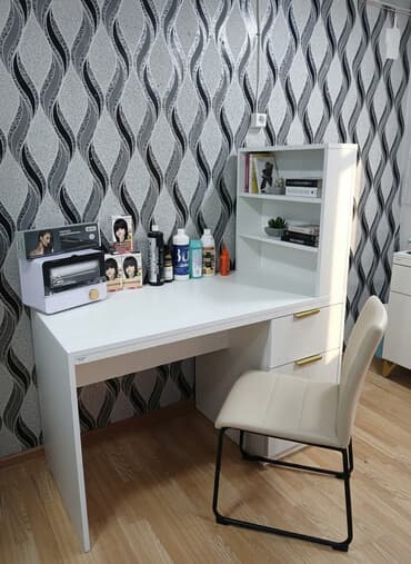 Sifarişlə ofis oturacaqları: Ağ rəngdə çoxfunksiyalı iş masası - Geniş iş səthi: yazı, kompüter və lalafo.az -da — 1 Sifarişlə ofis oturacaqları: Ağ rəngdə çoxfunksiyalı iş masası - Geniş iş səthi: yazı, kompüter və — 1