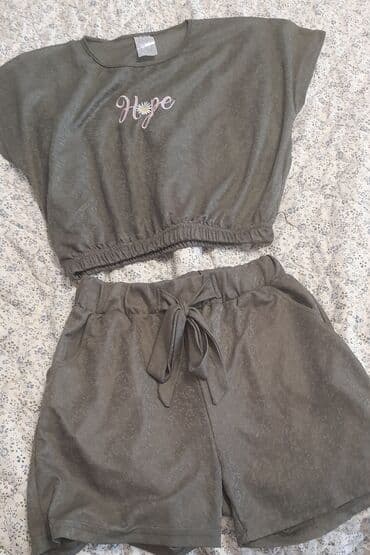 Yaşıl rəngdə dəst çox az işlənib