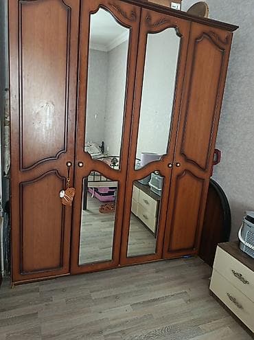 2el dolablar: ✅4qapili dolab hec bir problemi yoxdu.120 AZN satılır
Sumqayit*AFA 711 — 1