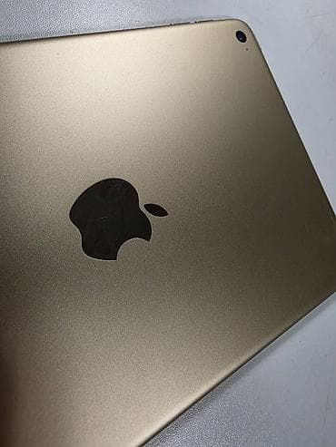 tablet sat: Apple iPad – qızılı rəng Xüsusiyyətlər: - 7.9" Retina ekran (ağ ön — 7