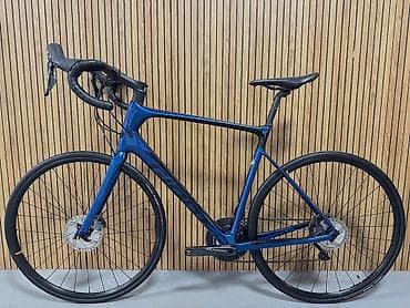 velosiped sadə: Giant Defy Advanced karbon yol velosipedi - Karbon Defy Advanced — 1