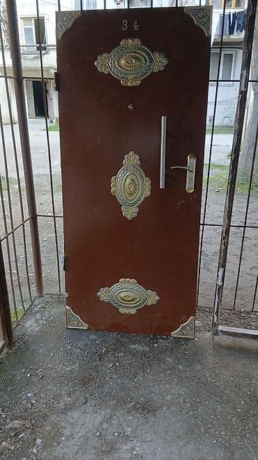 blok qapilari: Dəmir giriş qapısı və dəmir barmaqlıq karkası - Material: möhkəm — 1