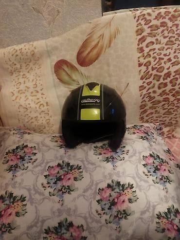 Salam aleykum kaska satilir normal veziyyetdedir ön şüşesi yoxdur boş