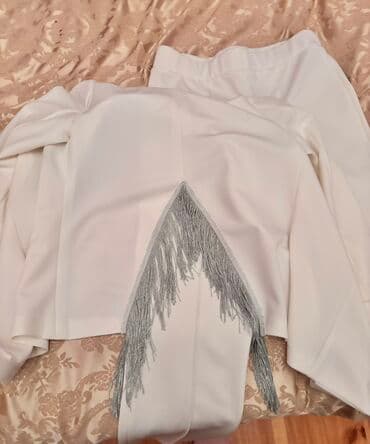 Kosdyum təzədir . Tikilmədir ölçüləri düz gelmediyinnen satılır