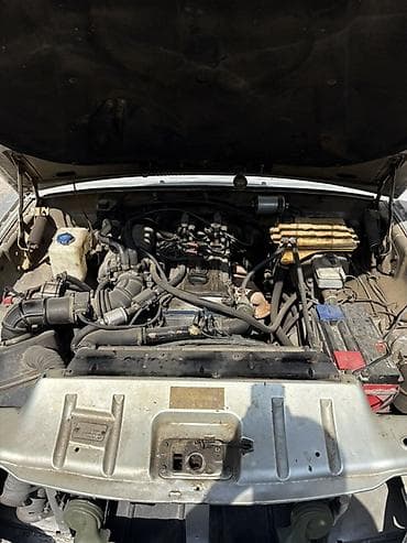 QAZ 31105 Volga: 2.3 l | 2004 il 374112 km Sedan — 8