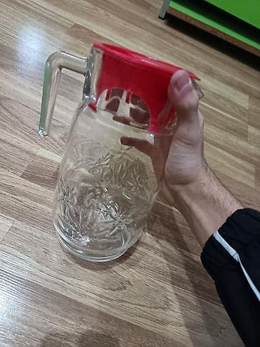 su bak: Rəng - Qırmızı, Şüşə — 2