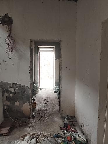 riyad kiraye evler: Geniş və işıqlı mənzil satılır/kirayə verilir. Xüsusiyyətlər: - Böyük — 5