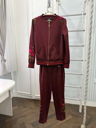 Toy paltarları və aksesuarları: SASOFONO iki hissəli idman dəsti Yeni Alinib 490 manata geyinilmiyib — 1