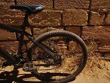 vesebed: Dağ velosipedi – 27.5” təkərlər, alüminium hardtail çərçivə - Güclü — 3