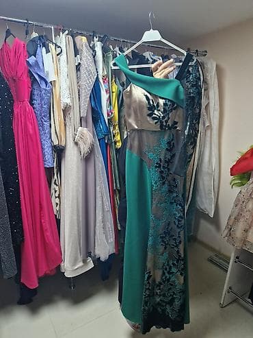 ağ don: 80% endirim . Zərif ziyafət və gündəlik geyim kolleksiyası 10-50 — 10