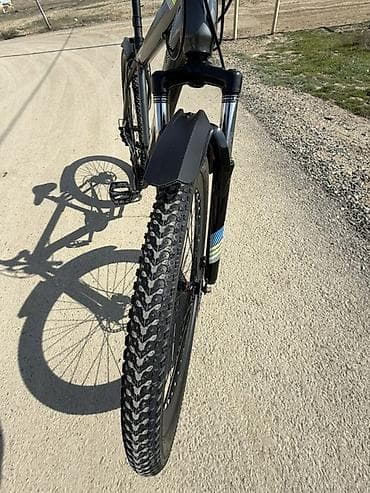 Hacqabul
Tək prablemi orta skorus 3 keçmir
Təkərlər təzə