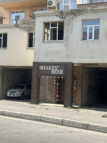 otelde: “Shakes ‘n’ Beer” Günəşlidə yerləşən obyektə Ofisant xanım dəvət — 1