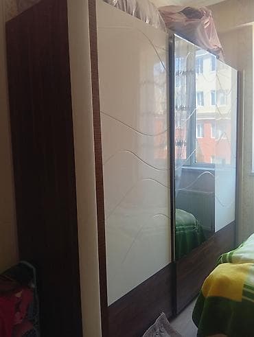 tək dolablar: 3 qapılı, Güzgülü, Ağ, Kupe, Düz dolab — 1