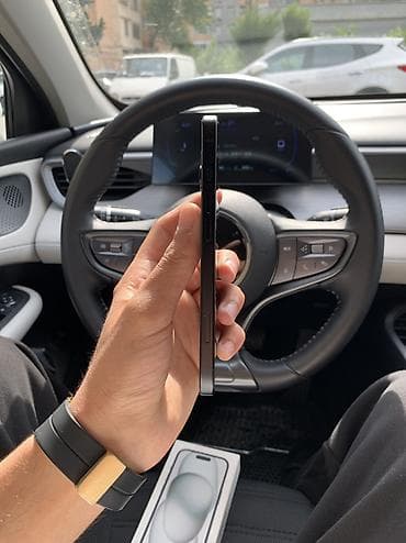 iphon 5 s: IPhone 15, 128 GB, Black Titanium, Face ID — 4