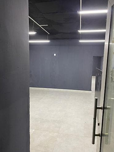 torpaq gence: Obyekt/kommersiya sahəsi – çoxmərtəbəli yaşayış binasının 1-ci — 5