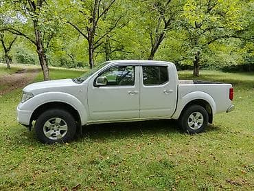 kompressor teh: Nissan Navara: 2.5 l | 2013 il Pikap — 3