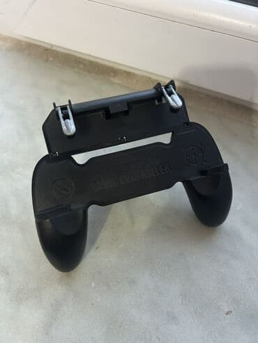 Mobil oyun üçün joystick tutacağı və mexaniki triggerlər - Smartfon
