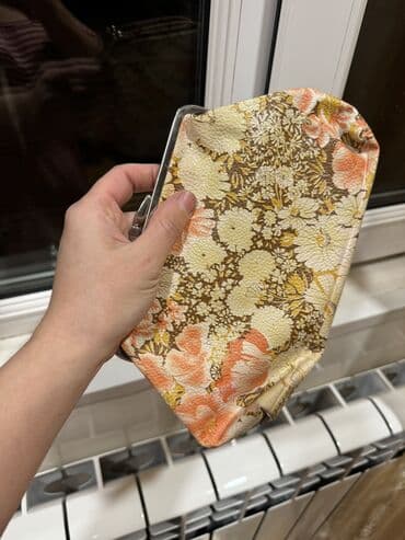 deri sumka: Kohne kowelok 15azn Səbət 15azn. Əl işi. Çanta 20azn. Əl işi. Uşaq — 2