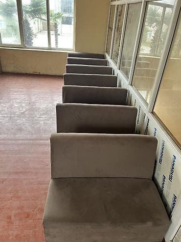 Kafe/restoran üçün yumşaq oturacaq bölmələri (kabinalar) - Rəng: tünd