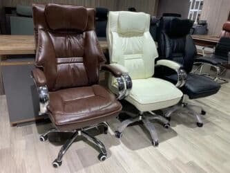 at fiquru: Yeni, Təkərli, Qolları tənzimlənir, Dəri — 10