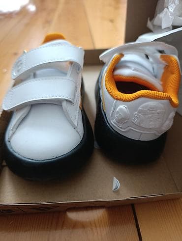 Botinkalar: Orijinal adidas.Uşaq krassovkası – Star Wars temalı.Sadəcə ayağına — 3