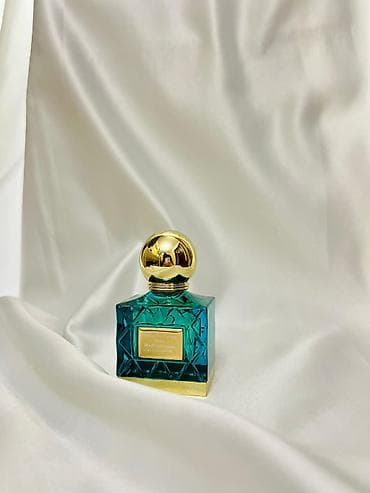 Lüks uniseks ətir – mavi-yaşıl şüşədə, qızılı detallar və metalik — 2