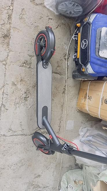 Elektrik nəqliyyatı: Şəhər gəzintiləri üçün elektrik skuter Sürət 30-35 - Rəng: qara-boz — 3