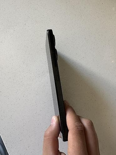 a 10 ekran: Poco M6, rəng - Qara, Sensor — 4