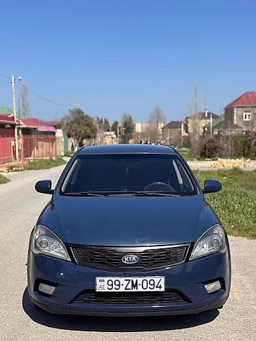 Kia Ceed: 1.6 l | 2011 il Hetçbek